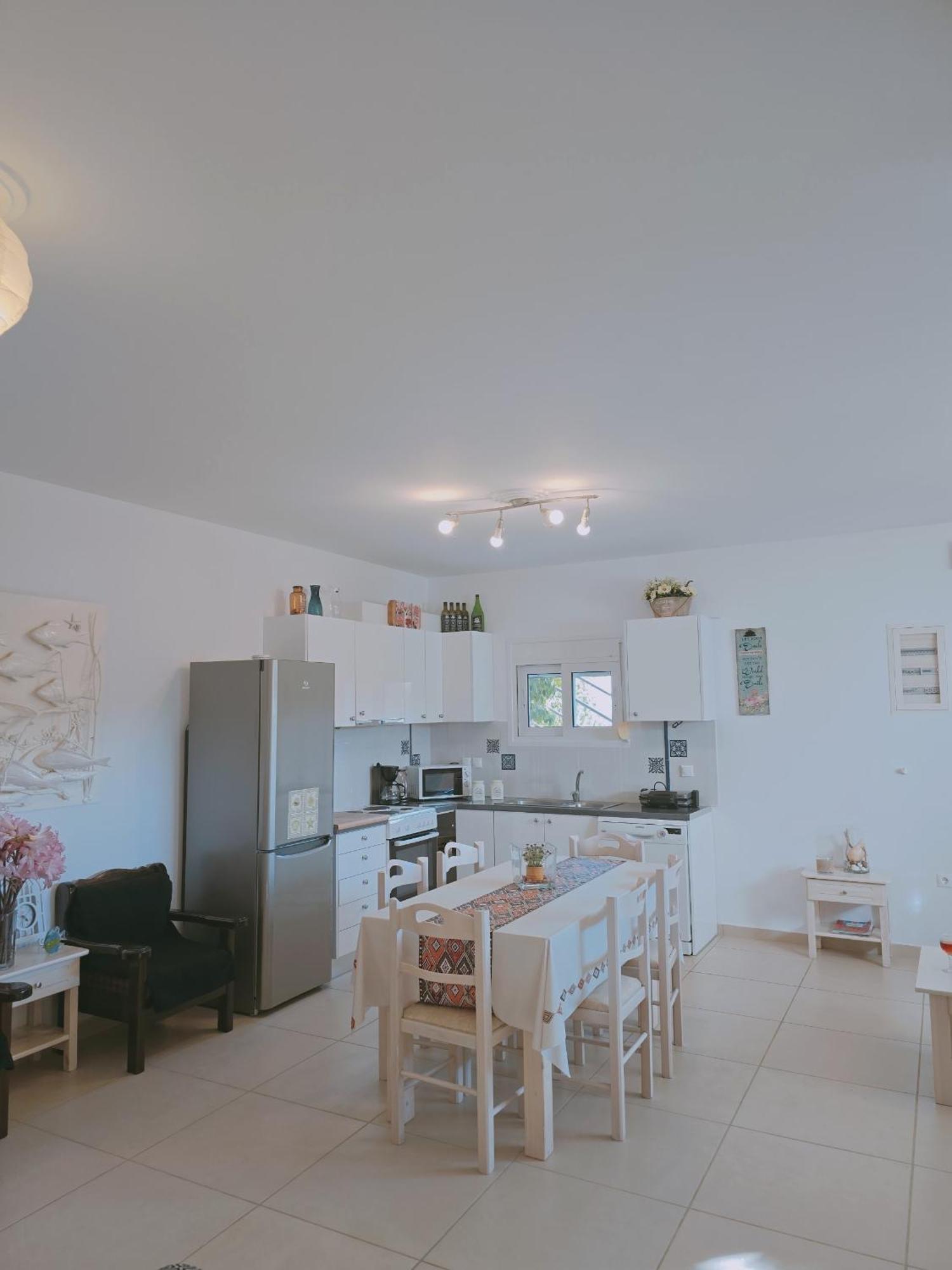 Lakithra Apartments * Lakithra